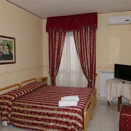 Hotel L'Ulivo Mirabella Eclano Zewnętrze zdjęcie
