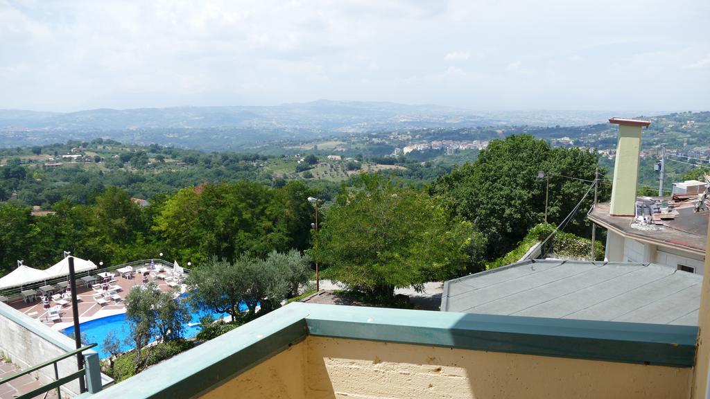 Hotel L'Ulivo Mirabella Eclano Zewnętrze zdjęcie