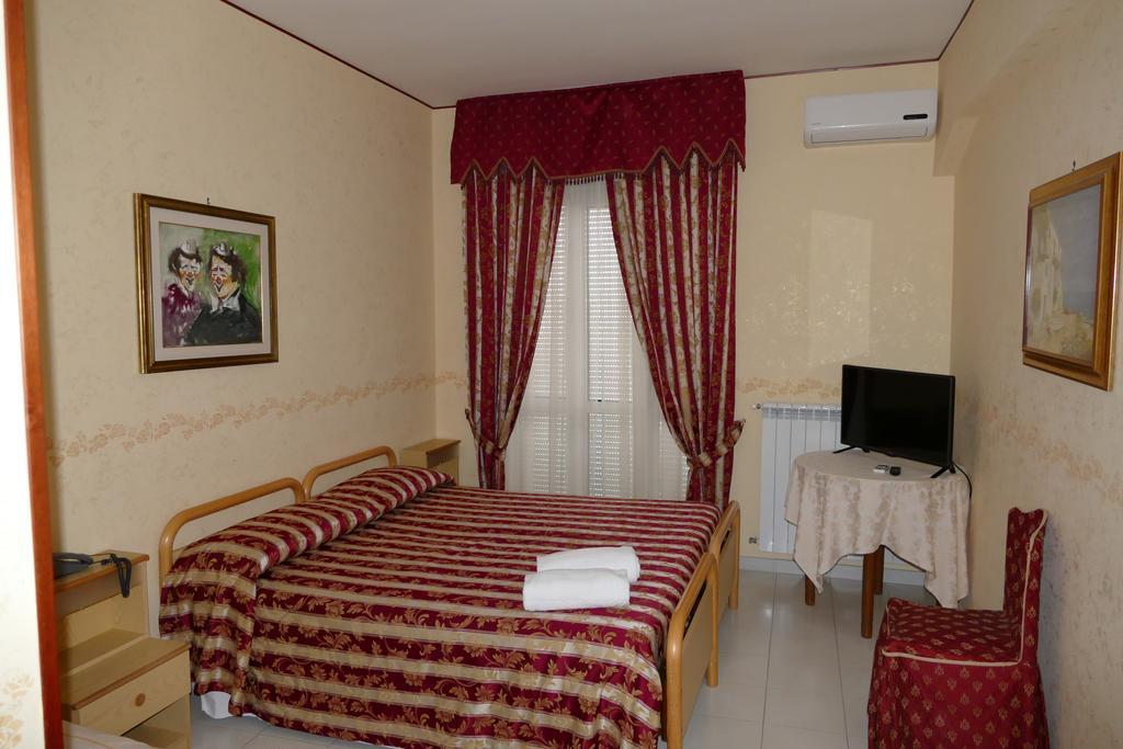 Hotel L'Ulivo Mirabella Eclano Zewnętrze zdjęcie