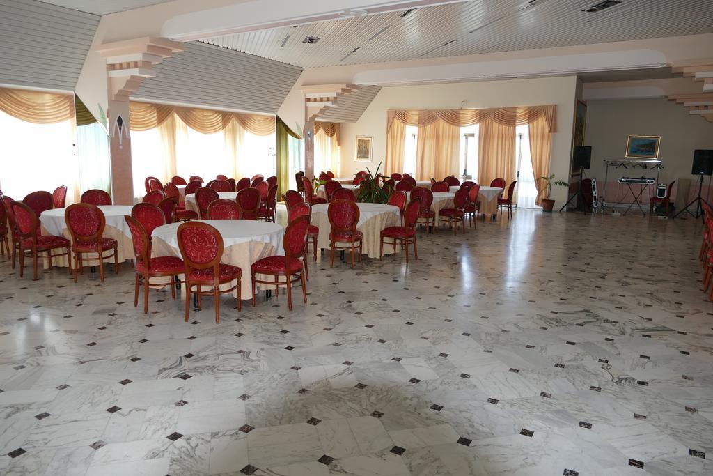 Hotel L'Ulivo Mirabella Eclano Zewnętrze zdjęcie