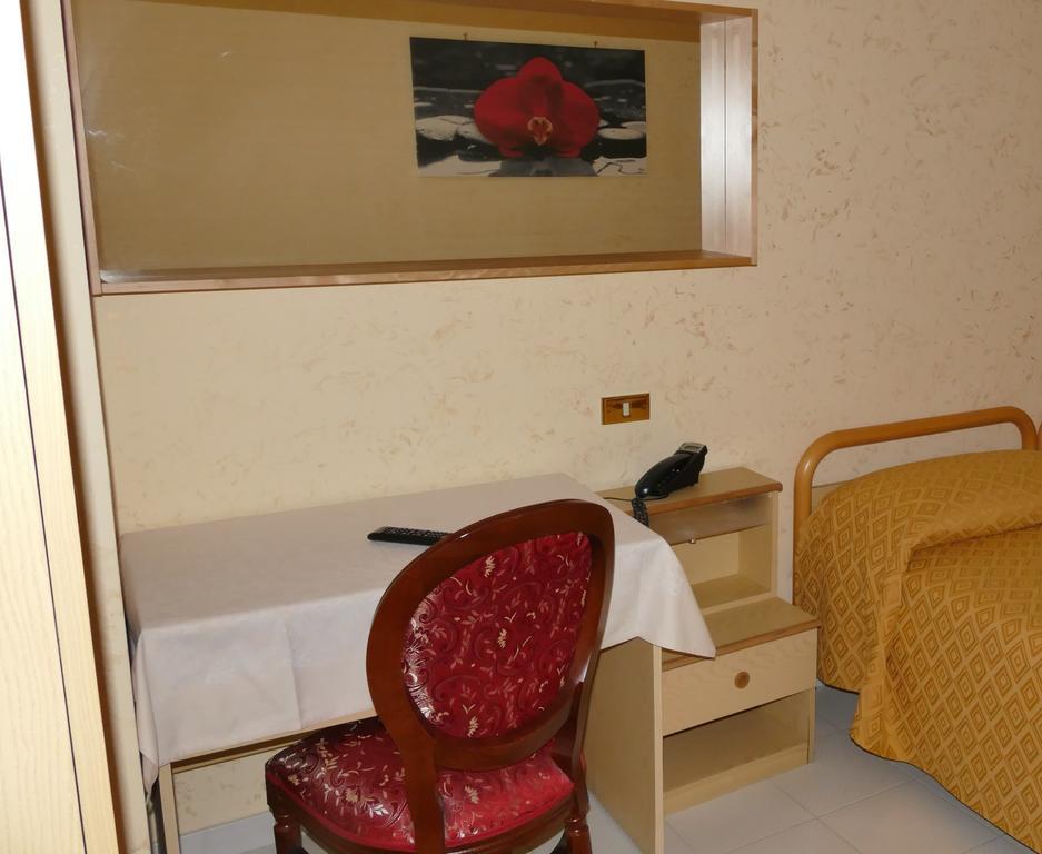 Hotel L'Ulivo Mirabella Eclano Zewnętrze zdjęcie